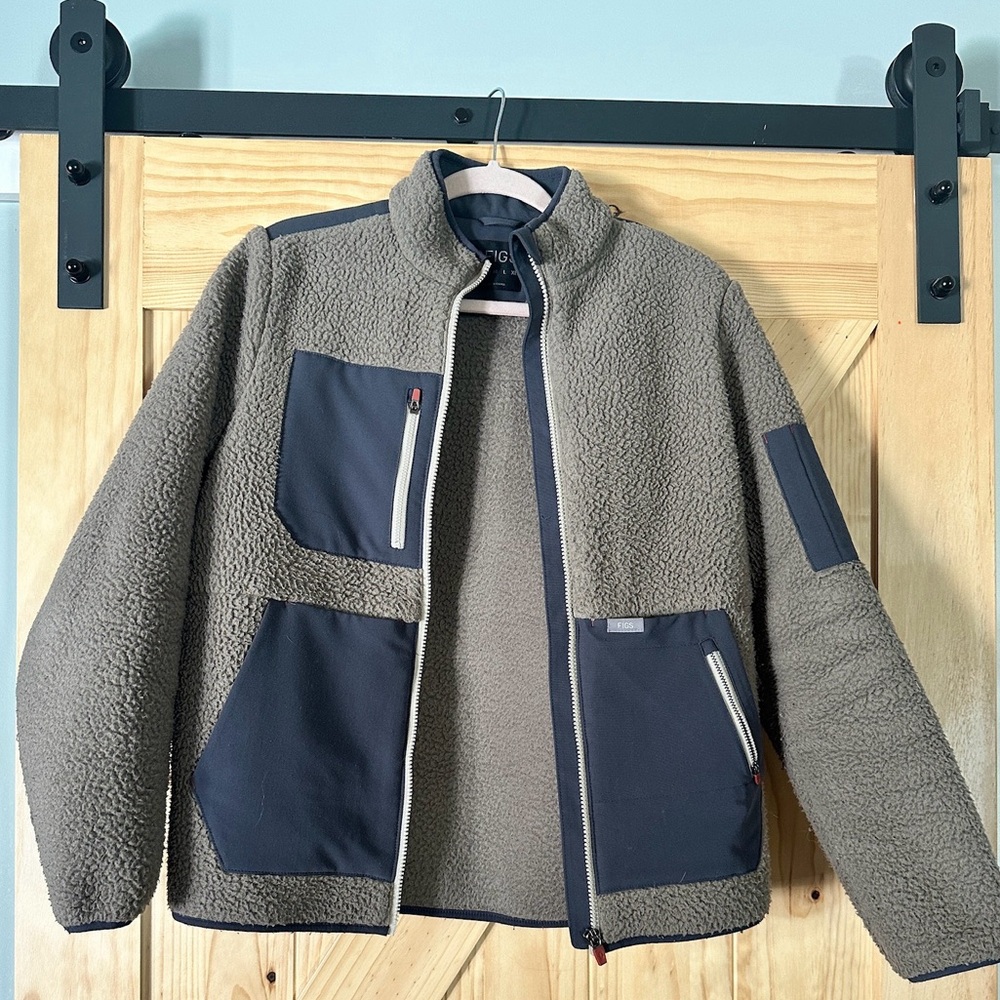 FIGS Sherpa SMALL